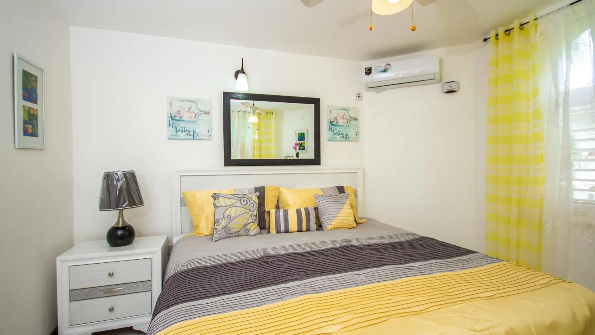 Ocho Rios Sandcastles Resort On The Beach 1 Bedroom Apartment On The Beach Очо-Риос